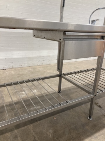 1045656-4 Stainless kitchen bench with sink