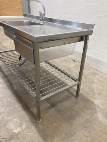 1045660-5 Stainless kitchen bench with sink
