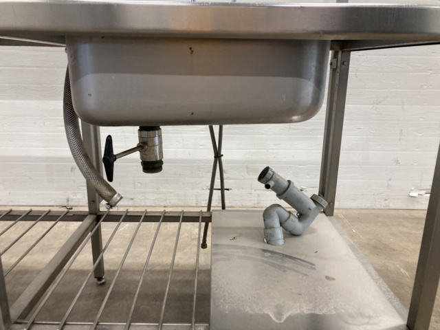 1045662-8 Stainless kitchen bench with sink