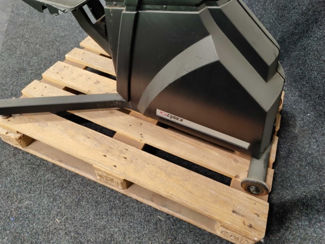 1047240-10 Cybex 530S stair machine