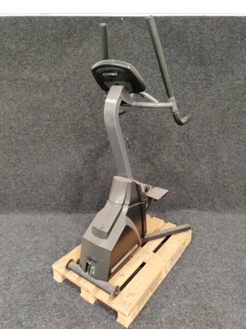1047240-11 Cybex 530S stair machine
