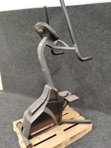 1047240-12 Cybex 530S stair machine