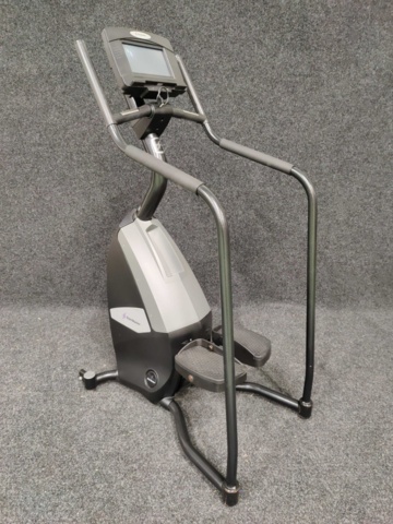 1047241-8 StairMaster stair machine