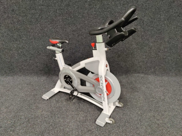 1047243-1 Motionscykel Schwinn AC Performance Plus