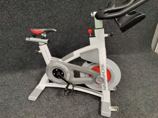 1047243-3 Motionscykel Schwinn AC Performance Plus