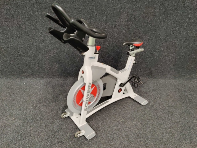 1047243-7 Motionscykel Schwinn AC Performance Plus