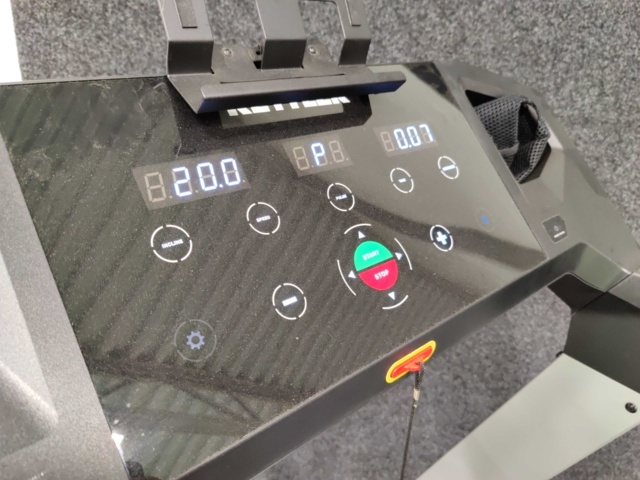 1047245-16 Treadmill Kettler Run 11