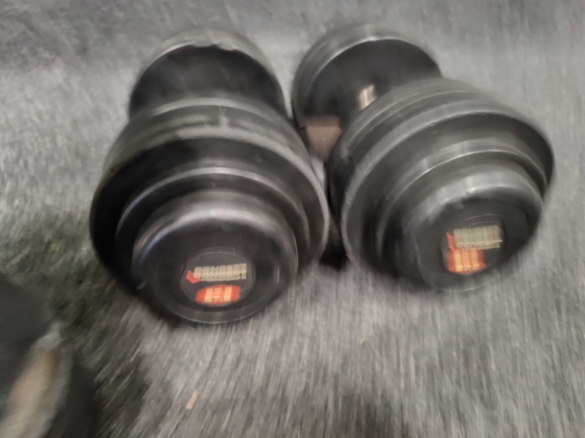 1047268-7 6 dumbbells Concept