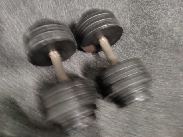 1047268-8 6 dumbbells Concept