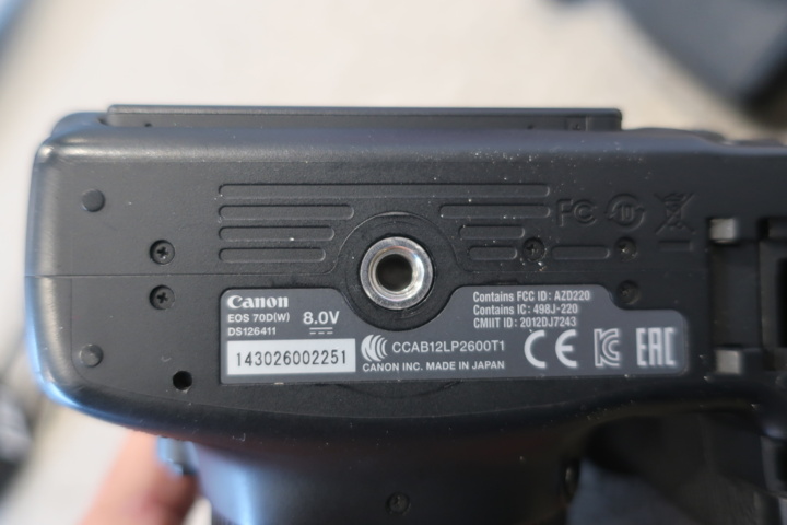 1030187-14 System camera Canon EOS 70D