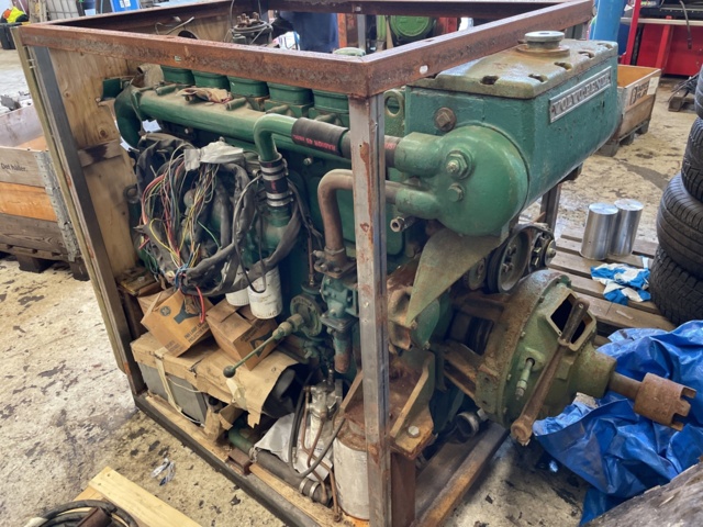 1042614-1 Volvo Penta TMD100A Boat Engine