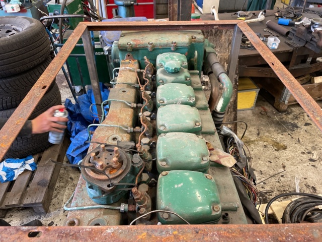 1042614-8 Volvo Penta TMD100A Boat Engine