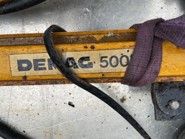 1042620-3 Telefer 500 kg with wall swing crane Demag