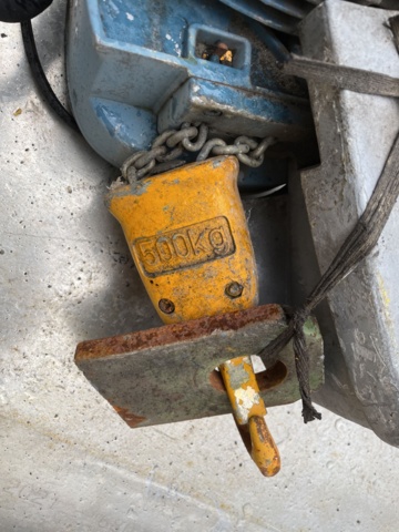 1042620-9 Telefer 500 kg with wall swing crane Demag