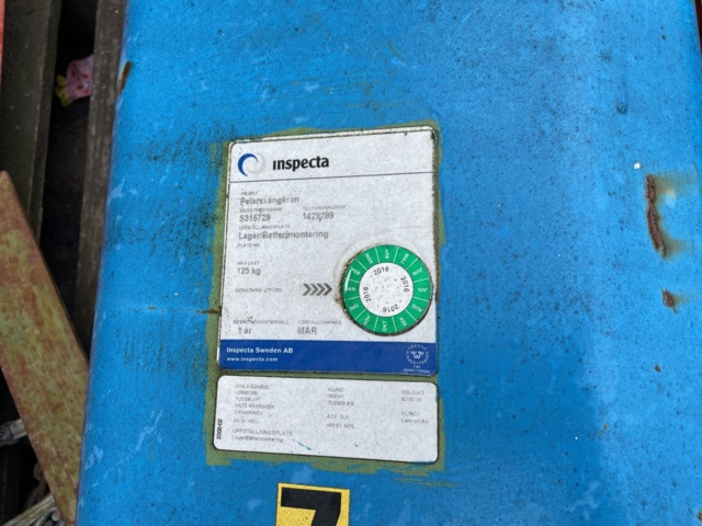 1042620-11 Telefer 500 kg with wall swing crane Demag