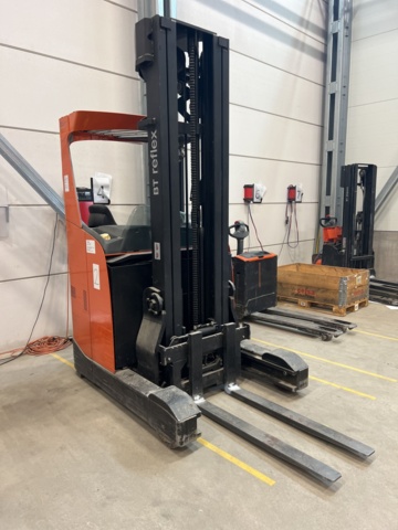 1022184-2 Forklift truck