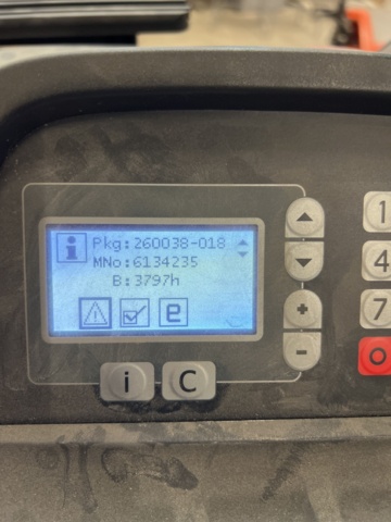 1022184-9 Forklift truck