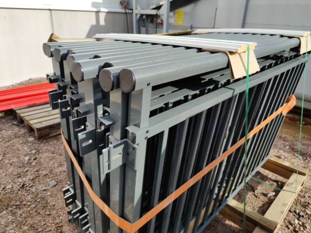 984564-6 12 French balcony railings