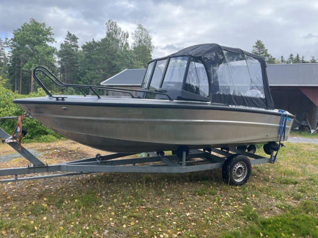 1013117-3 Faster 525 SC Tohatsu 90hp 4-stroke 2021 only 10 hours, trailer