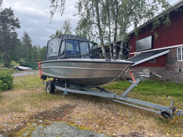 1013117-4 Faster 525 SC Tohatsu 90hp 4-stroke 2021 only 10 hours, trailer