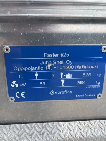 1013117-32 Faster 525 SC Tohatsu 90hp 4-stroke 2021 only 10 hours, trailer