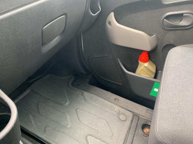 1044538-18 Renault Master Chassis Cab 3.5 T 2.3 dCi - 2012