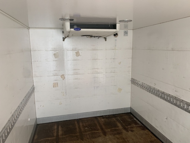 1044538-32 Renault Master Chassis Cab 3.5 T 2.3 dCi - 2012