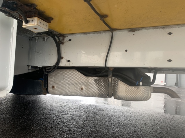 1044538-45 Renault Master Chassis Cab 3.5 T 2.3 dCi - 2012