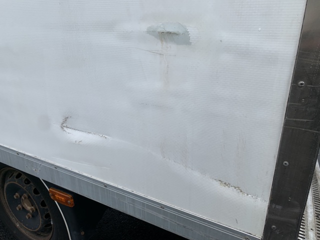 1044538-61 Renault Master Chassis Cab 3.5 T 2.3 dCi - 2012