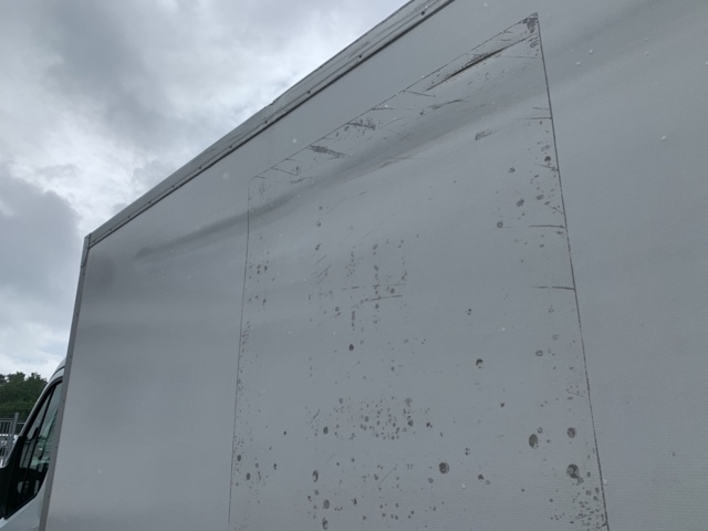 1044538-62 Renault Master Chassis Cab 3.5 T 2.3 dCi - 2012