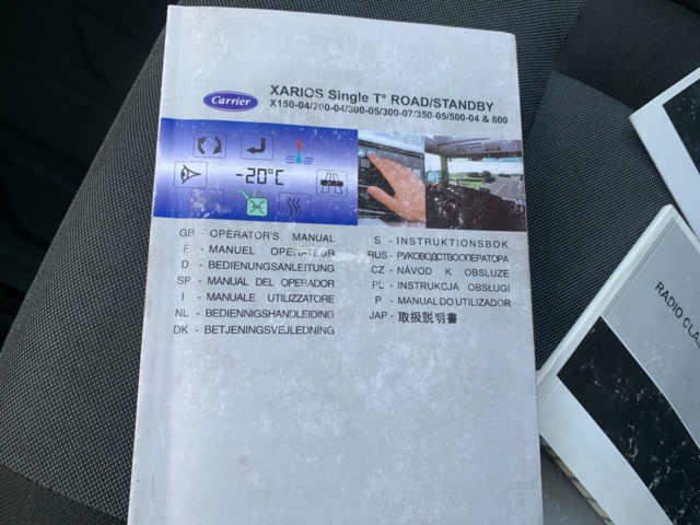 1044538-76 Renault Master Chassis Cab 3.5 T 2.3 dCi - 2012