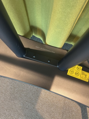 1023761-3 TV Samsung 65" with floor stand