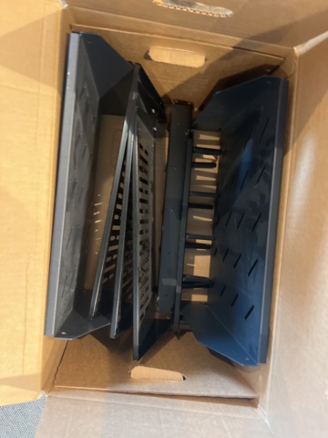 1023782-4 Office accessories in several boxes