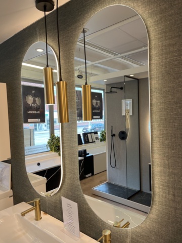 963450-6 Chest of drawers and double mirrors (Duobad Gripen 1300 &amp; Svedbergs Valje LED)