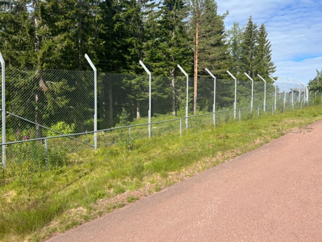 1043040-1 gunnebo fence 1400 meters and 420 posts