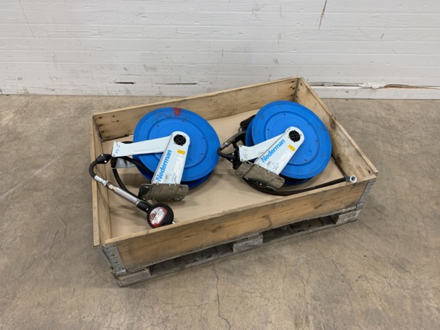 1050010-1 2 hose reels Nederman