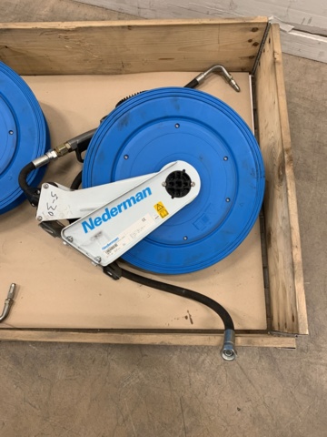 1050010-2 2 hose reels Nederman