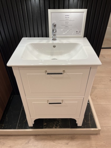 963496-3 Dresser and mirror cabinet (Björbo Saga 600)