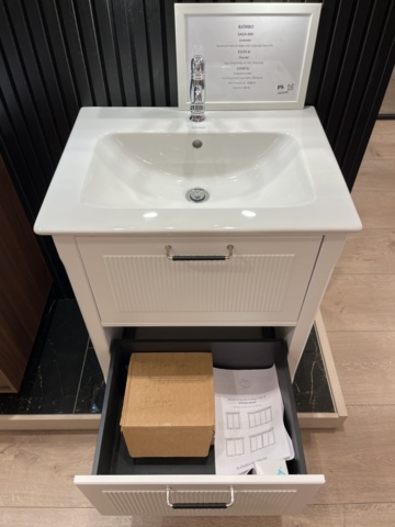 963496-5 Dresser and mirror cabinet (Björbo Saga 600)