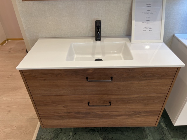 963504-3 Dresser and mirror (Dansani Luna 100)