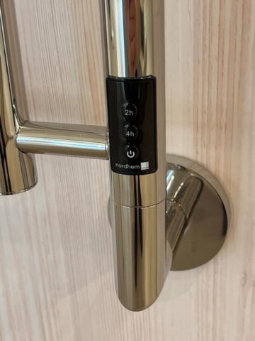 963513-3 Electric towel dryer, Nordhem Viberg