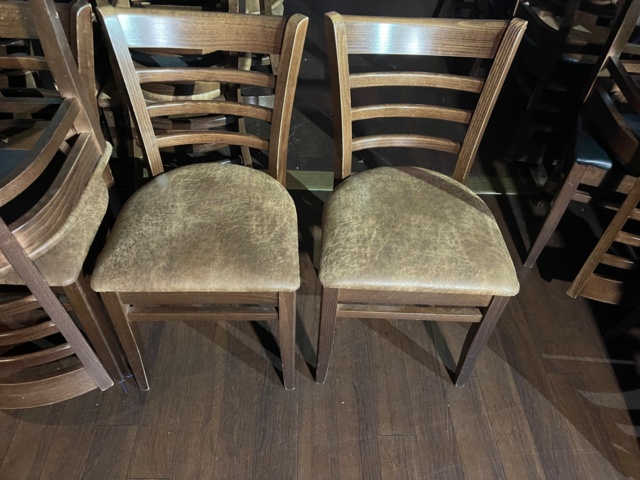 898115-4 Restaurant furniture, chairs and tables. ATTENTION! SEE INFO AND PICTURES