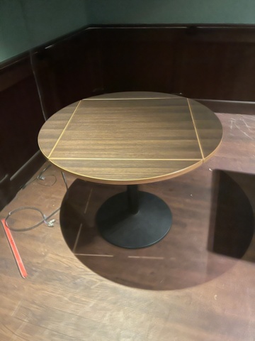 898115-7 Restaurant furniture, chairs and tables. ATTENTION! SEE INFO AND PICTURES