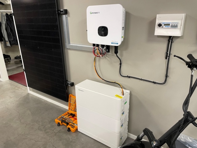 1053134-1 Set - Growatt solcell-batterier 10kW-paket  [nytt]