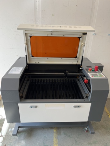 963555-5 Redsail Laser X700 with several accessories