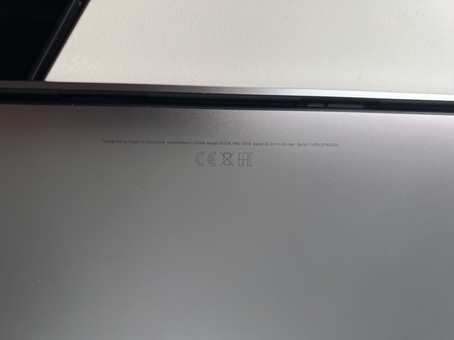 1023767-5 Macbook Pro M1 A2338 -2020