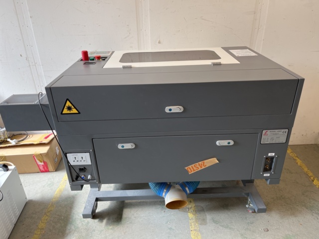 963555-16 Redsail Laser X700 with several accessories