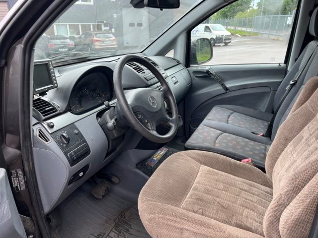 213411-11 Mercedes-Benz Vito 115 CDI hemmabyggd husbil 2005