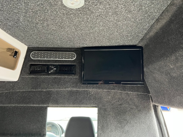 213411-19 Mercedes-Benz Vito 115 CDI hemmabyggd husbil 2005