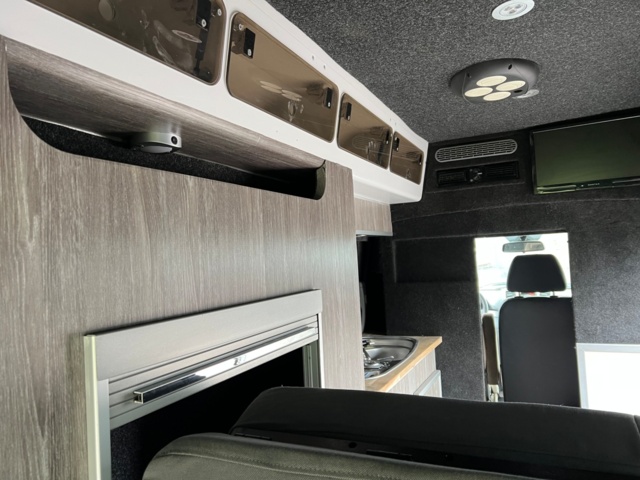 213411-33 Mercedes-Benz Vito 115 CDI hemmabyggd husbil 2005